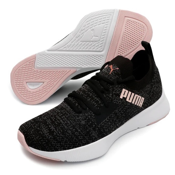 NWT BLACK & PINK PUMA FLYER RUNNER RUNNING LIGHTWEIGHT MESH ATHLETIC SHOE - Picture 1 of 2